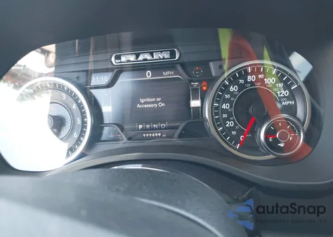 2020 Ram 1500 Laramie z USA, uszkodzony, nr VIN 1C6SRFJT4LN393347